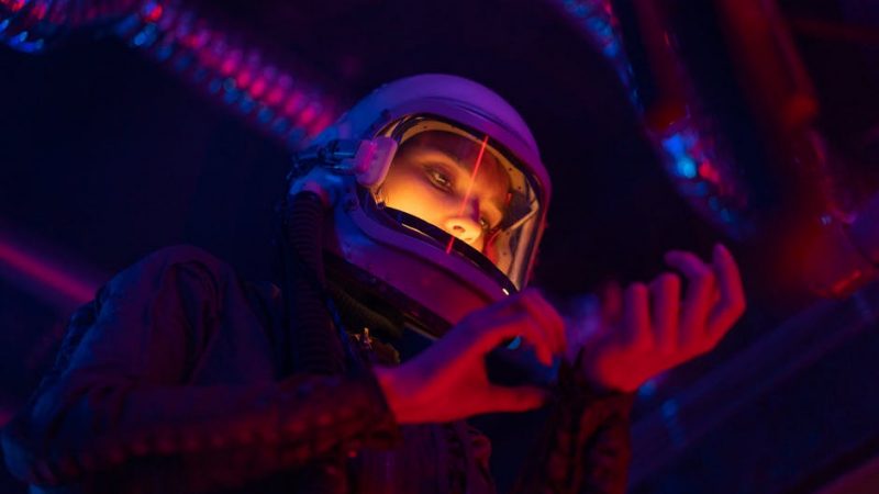 Обзор проектора звездного неба с Яндекс Алисой