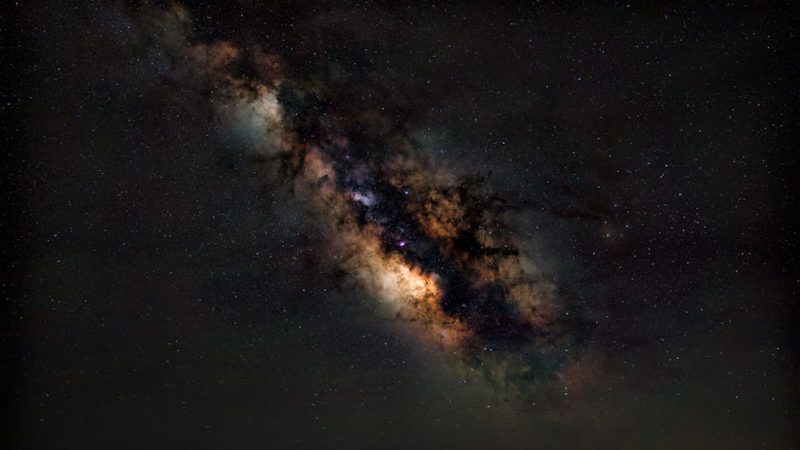 Идеи для романтической атмосферы с проектором луна и звезды