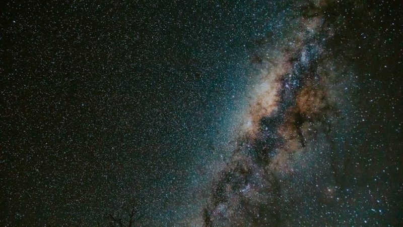 Плюсы и минусы потолков с падающими звездами